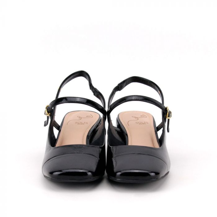 Sapato Feminino Chanel Em Couro Solis Verniz Preto 1436a6910