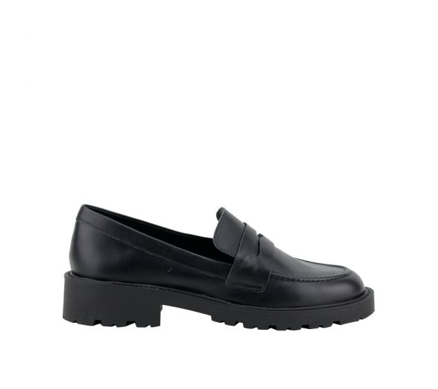 Sapato Feminino Mocassim Tratorado Em Couro Lia Line Preto 230471617